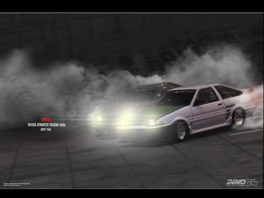 INNO64 1:64 Toyota Sprinter Trueno AE86 Drift Car White with Green Carbon Fiber Hood Special EdItion IN64-AE86T-DC