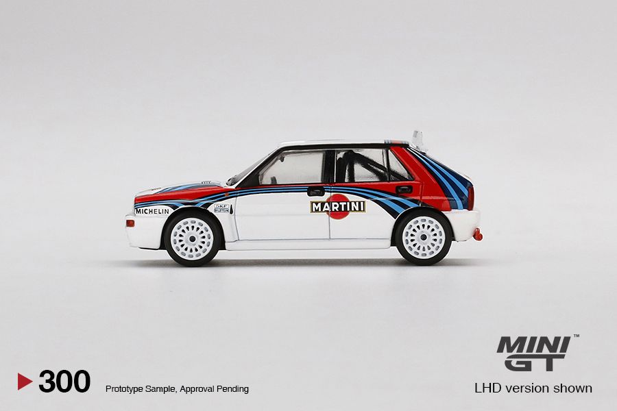 1/64 Mini GT #300 Lancia Delta HF Integrale Evoluzione Martini Racing Limited Edition mgt00300