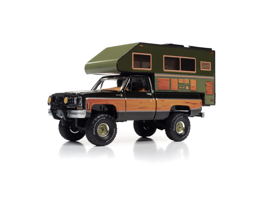 Auto World 1:64 1980 Chevrolet K10 Silverado With Camper Limited Edition -Auto World Store Exclusives   SCM128-24