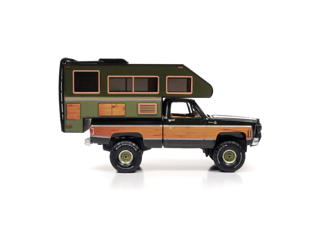 Auto World 1:64 1980 Chevrolet K10 Silverado With Camper Limited Edition -Auto World Store Exclusives   SCM128-24