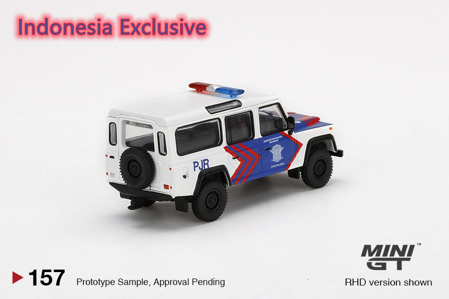 1:64 Mini GT #157 Land Rover Defender 110 Indonesia Pollisi Limited Edition mgt00157 Indonesia Exclusive